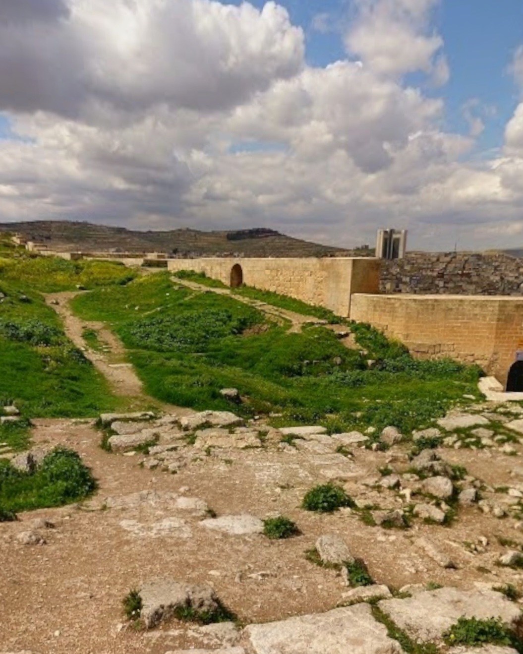Urfa-kalesi — Şanlıurfa